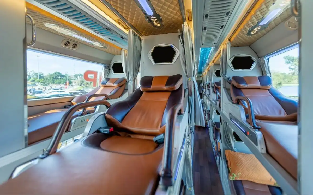 Cabin sleeping bus