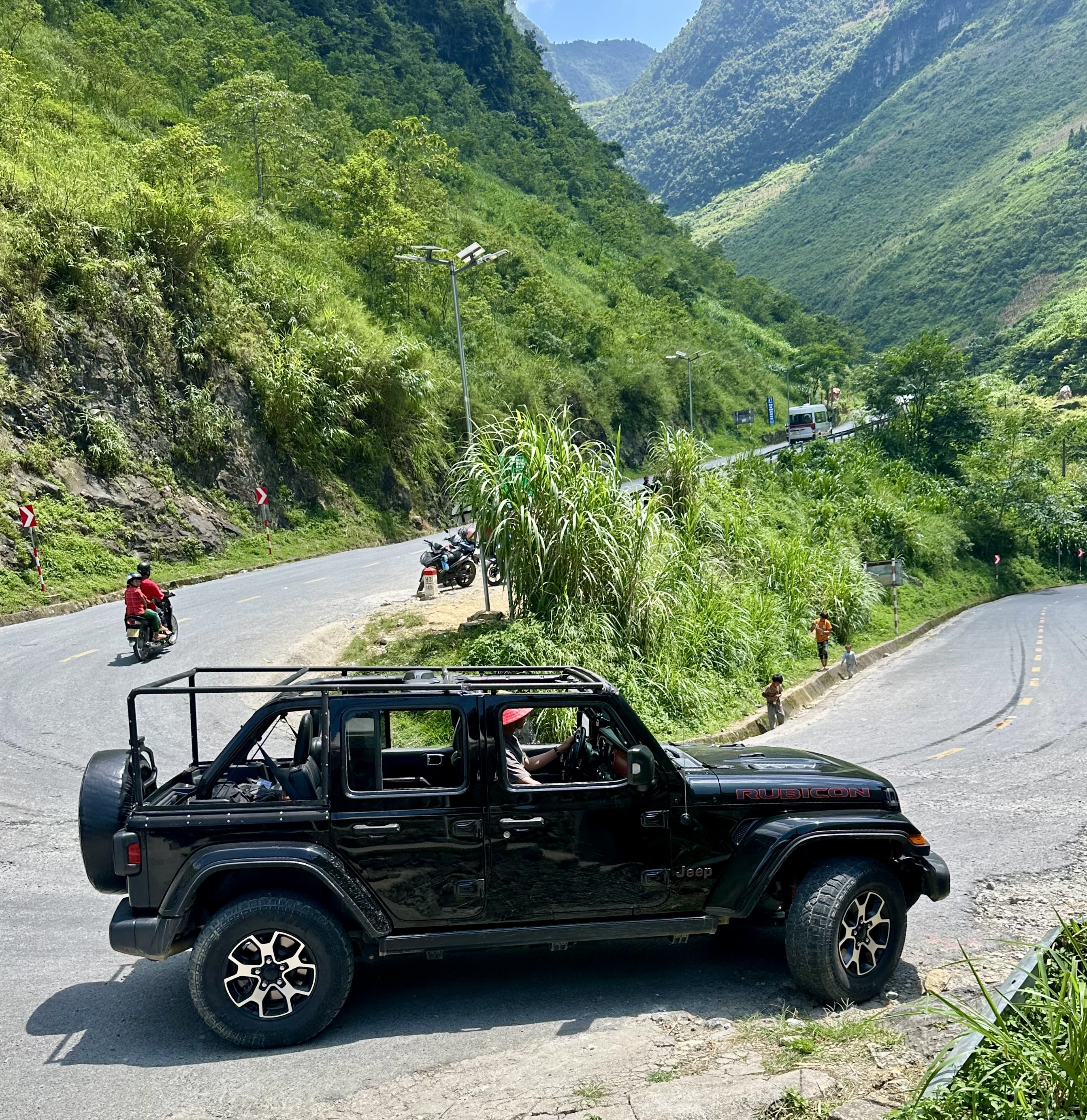Open-Top Jeep on the Ha Giang Loop – Comfortable, Scenic and Safe