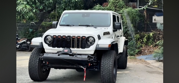 The Most Popular Open-Top Jeep Models at Loopways”.