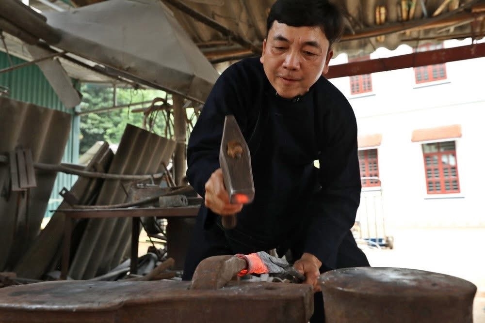 PHUC SEN VILLAGE, CAO BANG – WHERE FIRE, STEEL AND TRADITION COME TOGETHER