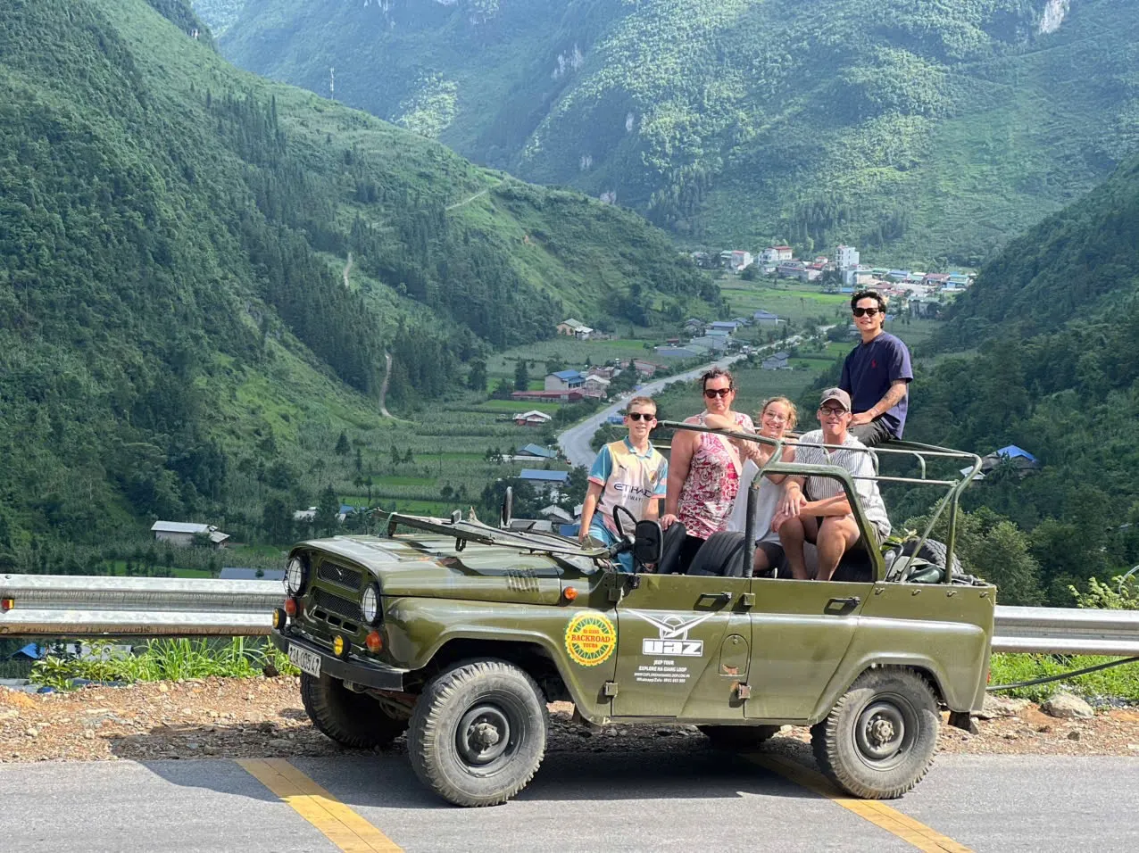 Small group Ha Giang Loop motorbike tour with Loop Trails
